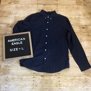 Men’s American Eagle button up shirt